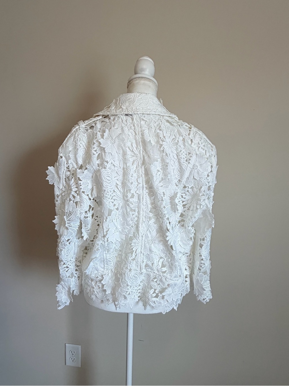 Generation love Crawford 3D Lace floral Moto Jacket size xl NWT - Picture 10 of 15